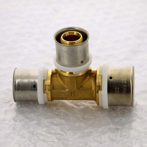 Тройник пресс Uni-Fitt 32х26х26 мм 706G9880 Тройник пресс Uni-Fitt 32х26х26 мм 706G9880