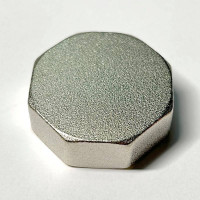 Заглушка с внутренней резьбой General Fittings 1 никелированная 637N4001